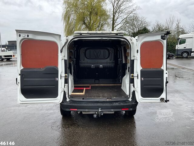 Suitcase Fiat Doblò Cargo 1.4 T-Jet Natural Power Euro 6  (Be...