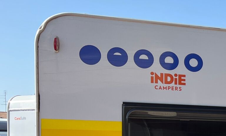 Polu-integrisana motorna Fiat Ducato Carasuite 650 MF 4 Schlafplätze | Teilintegriert