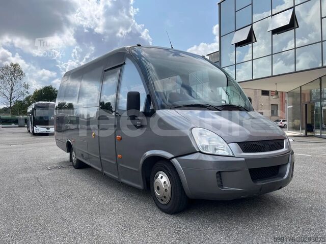 Van z wysokim dachem Iveco Daily