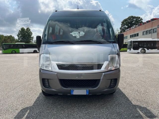 Van z wysokim dachem Iveco Daily