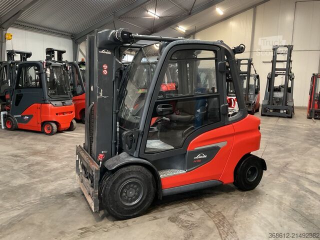 Voorlader vorkheftruck Linde H 35 T 01