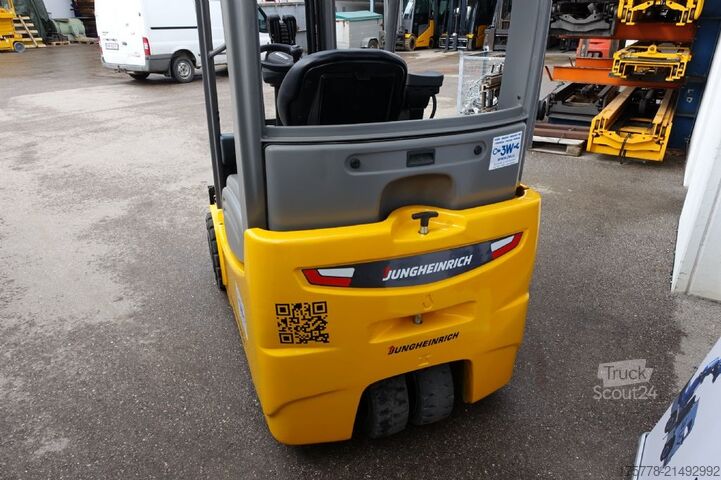 Frontstapler Jungheinrich EFG218K