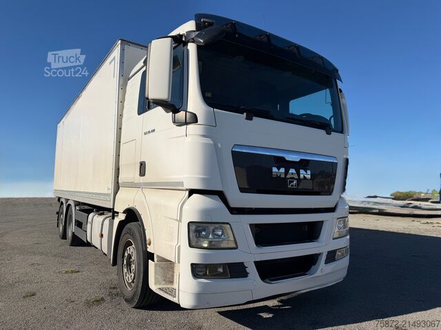 Camião de caixa fechada MAN TGX 26.480 26T 6X2 EJE DIRECIONAL