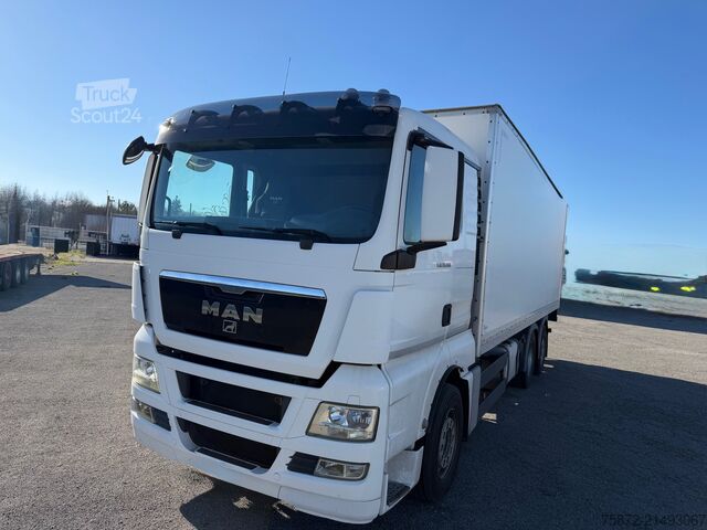 Camião de caixa fechada MAN TGX 26.480 26T 6X2 EJE DIRECIONAL