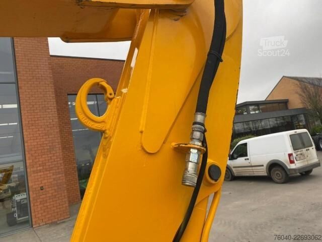 Escavadora de rastos JCB 8060