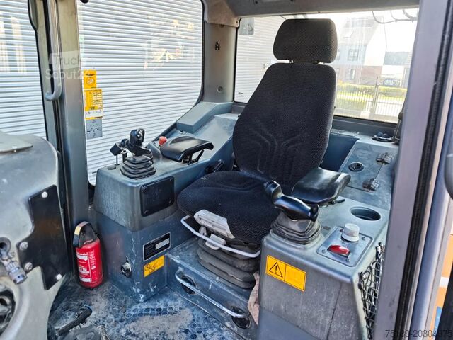 Niveleuse Liebherr PR 716 LGP