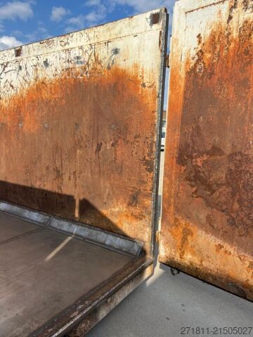 Roll-off container  CONTAINER SCARRABILE USATO A CIELO APERTO STAGNO