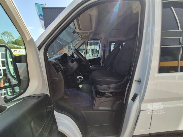 Carrinha de entregas cabina dupla Fiat Ducato 2.2D L3H2/ DC 6pers/ Airco/ Navi/ Camera