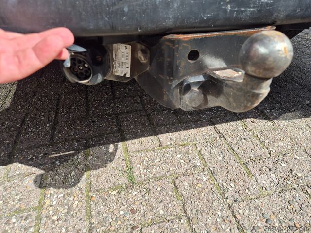 Carrinha de entregas cabina dupla Fiat Ducato 2.2D L3H2/ DC 6pers/ Airco/ Navi/ Camera