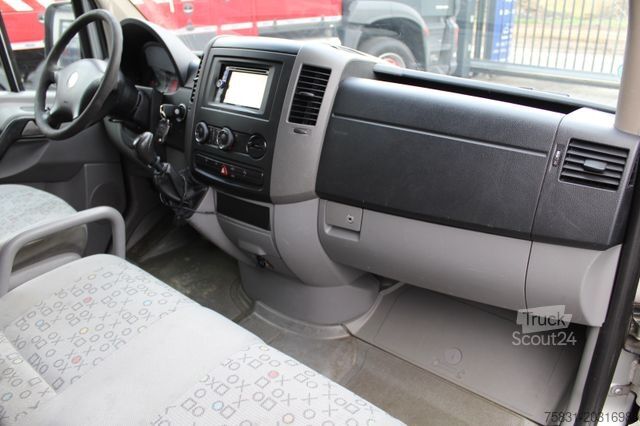 Aukštas mikroautobusas VOLKSWAGEN Crafter 2.5 TDI Kasten 3,5 t + AHK, Klima,