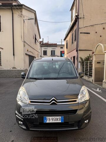 Skåpbil Citroen berlingo