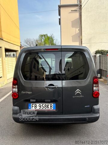 Skåpbil Citroen berlingo