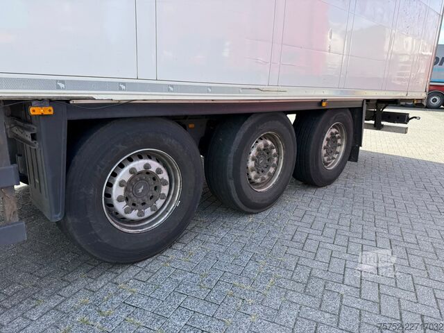 Transporte refrigerado/congelado Schmitz Cargobull N/A Carrier Vector 1550 D+E 250H 265B APK/TUV 0...