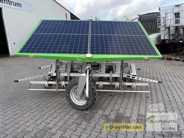 Tractor FarmDroid FD20