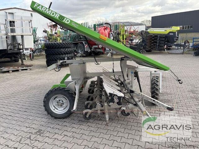 Tractor FarmDroid FD20