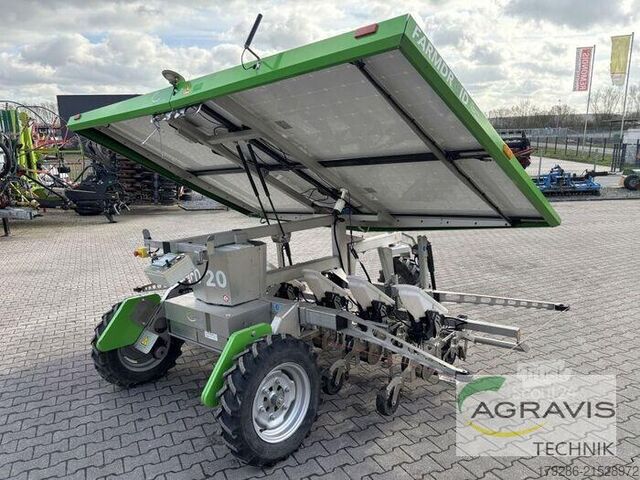 Tractor FarmDroid FD20