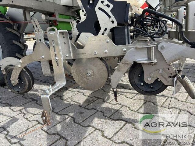 Tractor FarmDroid FD20