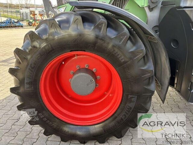 Tractor Fendt 724 VARIO S4