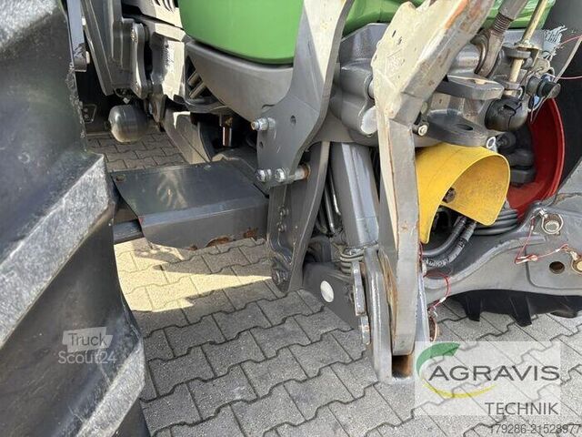 Tractor Fendt 724 VARIO S4