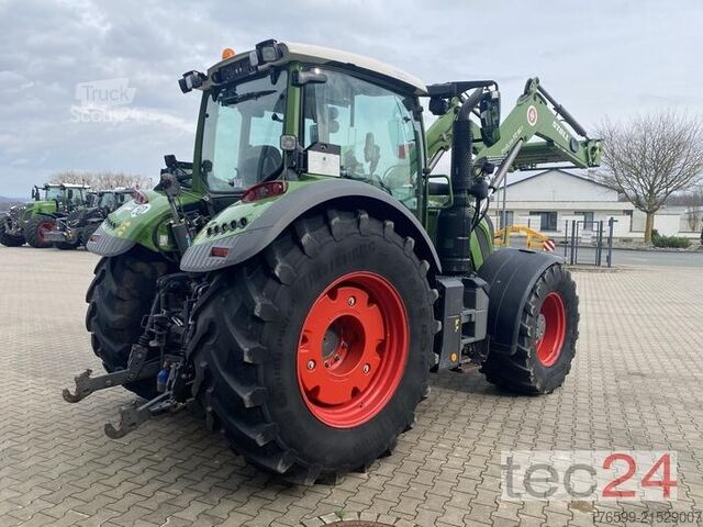 Tractor Fendt 724 VARIO S4