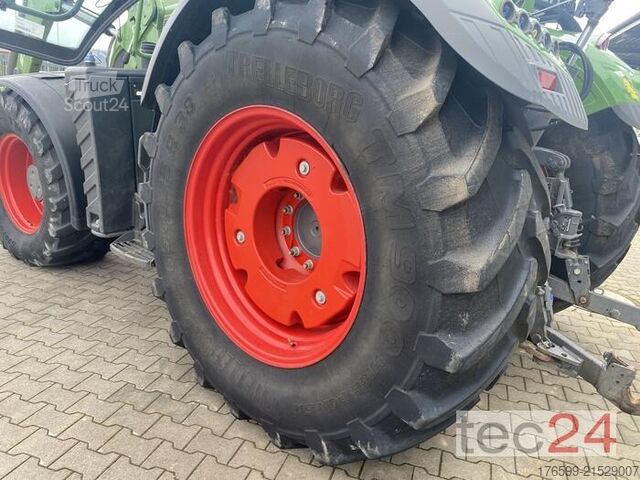 Tractor Fendt 724 VARIO S4