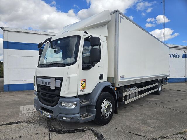 Dobozos teherautó DAF LF 320 FA