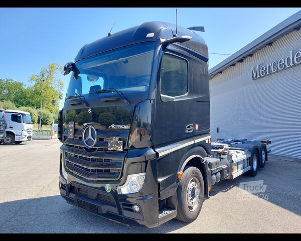 Châssis interchangeable avec structure caisson MERCEDES-BENZ Actros 5 25 6x2 - Actros 5 2553 L 6x2