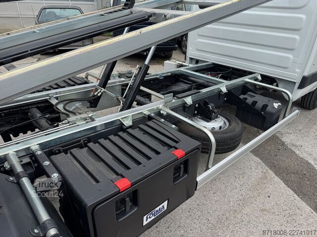 Furgoneta caja Iveco Daily 70C15H/Schiebeplateau/ Einzelplate