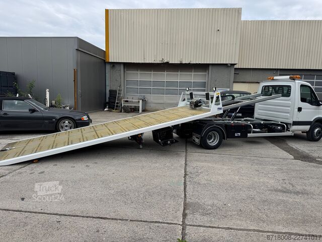 Furgoneta caja Iveco Daily 70C15H/Schiebeplateau/ Einzelplate