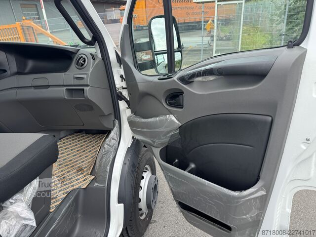Furgoneta caja Iveco Daily 70C15H/Schiebeplateau/ Einzelplate