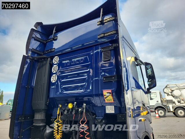 Standaard trekker Iveco S-Way 480 4X2 Retarder ACC Euro 6