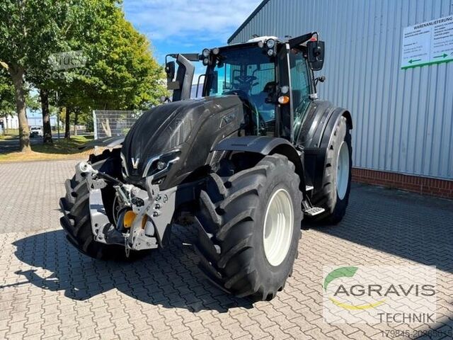 Traktor Valtra T 235 D