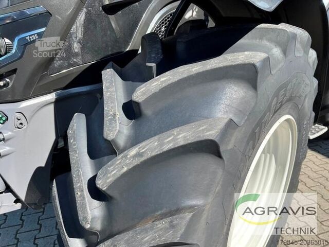 Traktor Valtra T 235 D