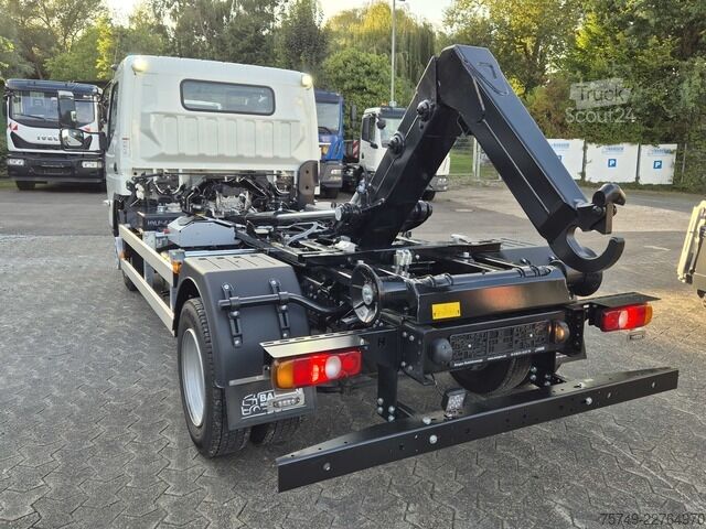 Telehoist haakarmvoertuig Fuso Canter FUSO 7C18 Duonic City Abrollkipper