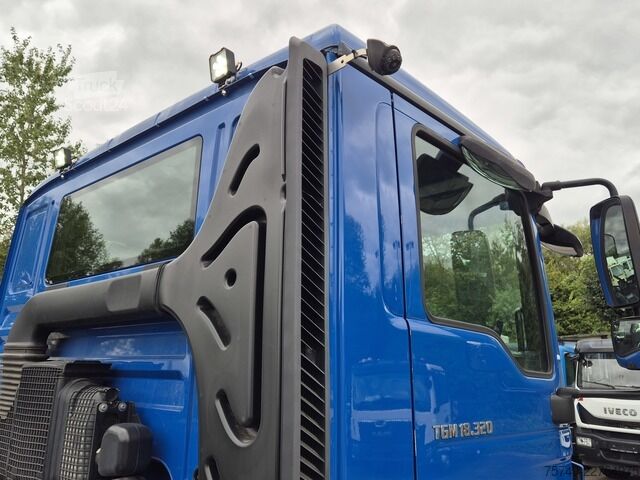 Haakarm vrachtwagen man TGM 18.320 BL 4x2 Abrollkipper 14t Automatik