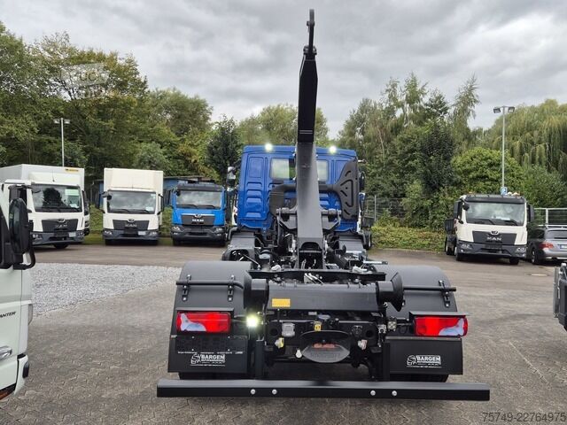 Haakarm vrachtwagen man TGM 18.320 BL 4x2 Abrollkipper 14t Automatik