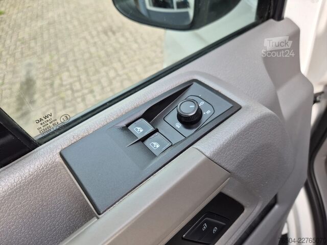  VW Crafter 2.0 TDI/ DSG/ Wheelchair/ 8+1