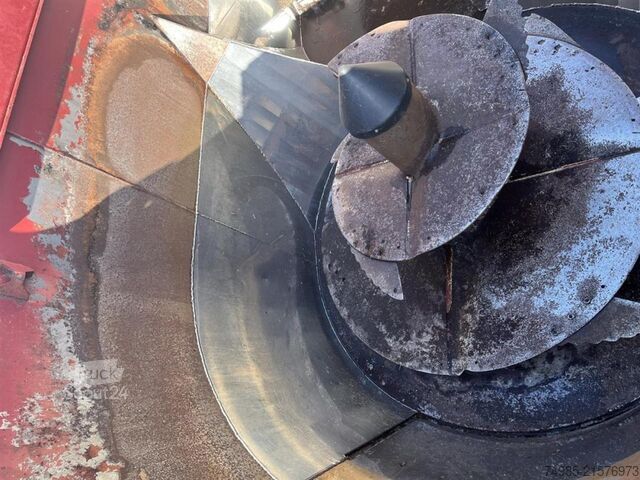 Fodringsteknik & utfodringsteknik Strautmann Verti-Mix 1702 D-SF