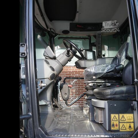 Tractor JCB Fastrac 4220 25 years Edition *neuer Triebsatz*