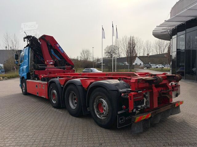 Roll-off-kippi kuorma-auto DAF CF520 8x2-6