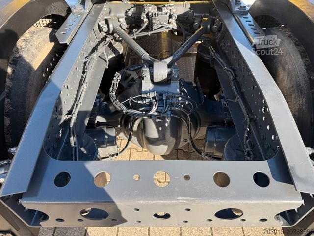 Standard tractor unit MERCEDES-BENZ ACTROS 1846 4x4 HAD Euro 6 Kipphydraulik