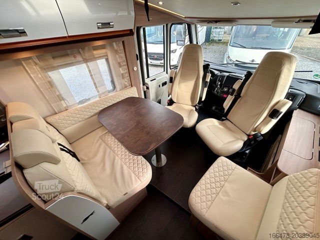 Інтегрований автокемпер LAIKA Kosmo 909 *Einzelbetten-Hubbett-Automatik*