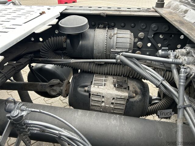 Standard-SZM Mercedes-Benz Actros 1845 Gigaspace / Tacho V2 / 371 dkm / Bl...
