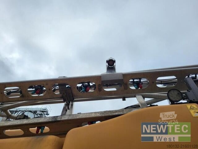 Обприскувач для пестицидів Challenger ROGATOR 655 B