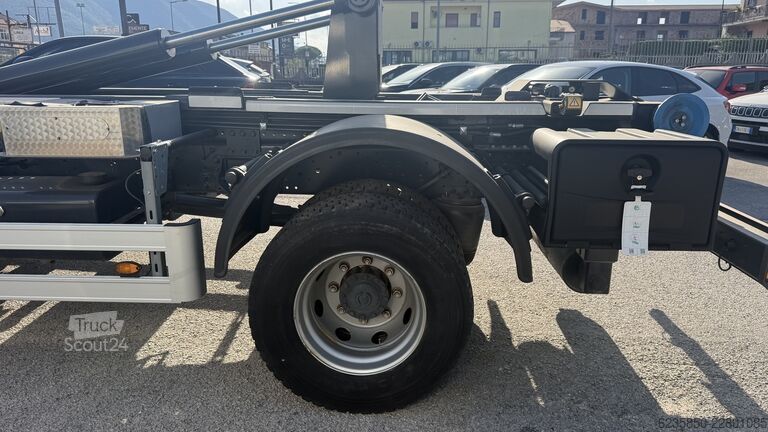 φορτηγό γερανός roll-off Iveco Eurocargo 120