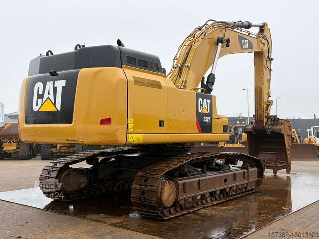 Caterpillar 352F