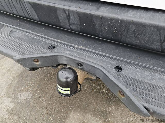 Bestelauto MERCEDES-BENZ SPRINTER 316 L2H2 Navi RWD