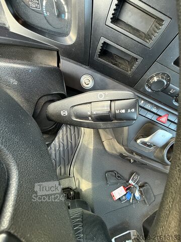 Truck mounted crane Mercedes-Benz Arocs 3251 - Kran - Abrollkipper - 8x4