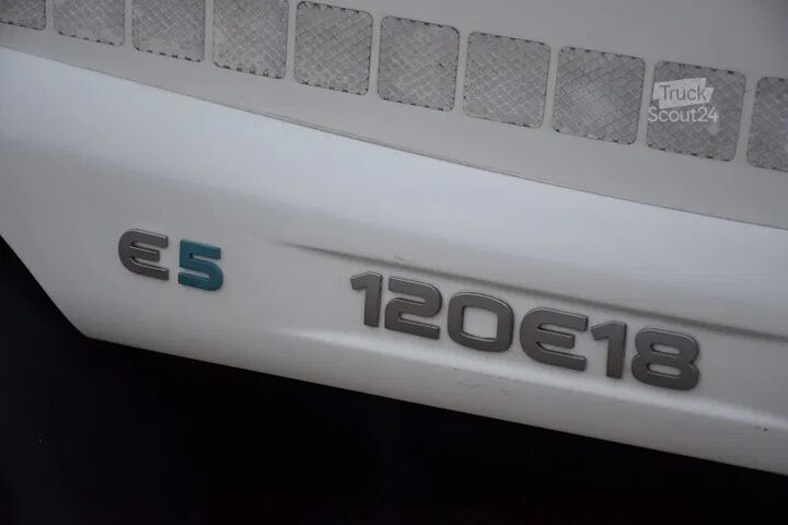 Refrigerated/frozen transport Iveco EuroCargo 120 E18 - frigo