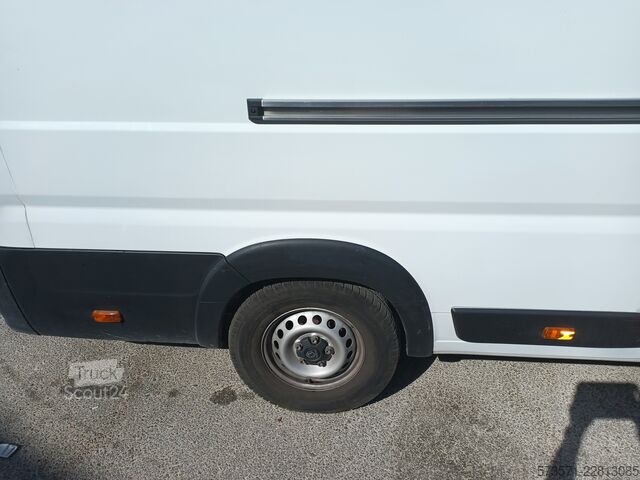 Camper Peugeot Boxer Carado CV640 2025 | Automático | Totalmente equipado